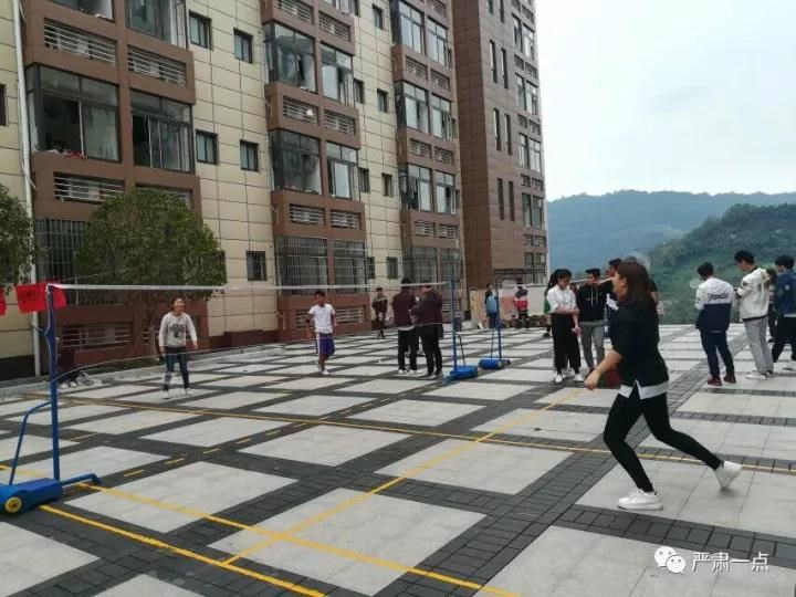 微信图片_20171128223041_副本.jpg